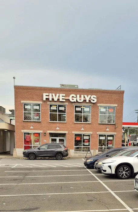 Five Guys Picture 10