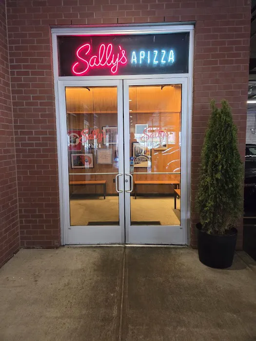 Sally's Apizza Picture 7