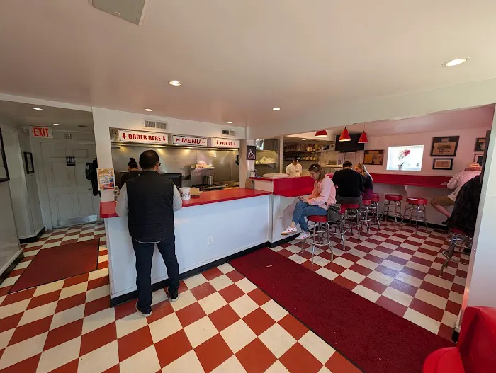 Super Duper Weenie Picture 3