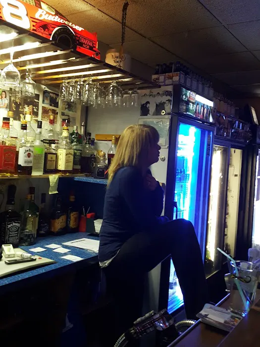 Mickey's Community Restaurant Picture 4