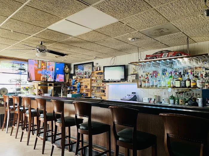 Mickey's Community Restaurant Picture 10