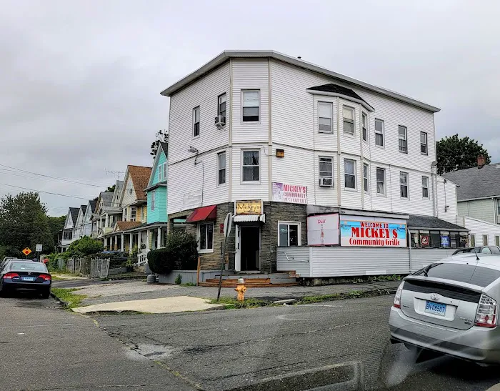 Mickey's Community Restaurant Picture 9