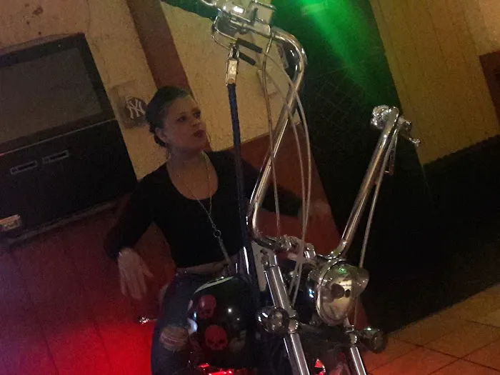 Ayala's Restaurant Picture 6