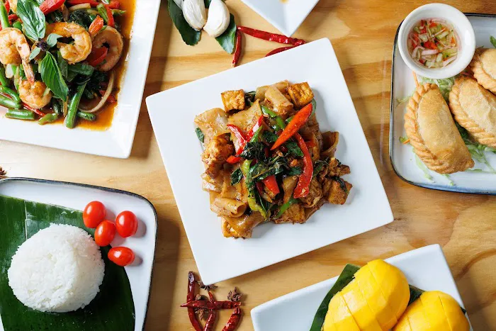 Ruuthai's Kitchen Picture 7