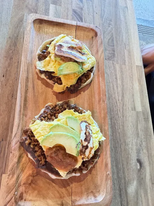 Don Roque Garage Picture 7