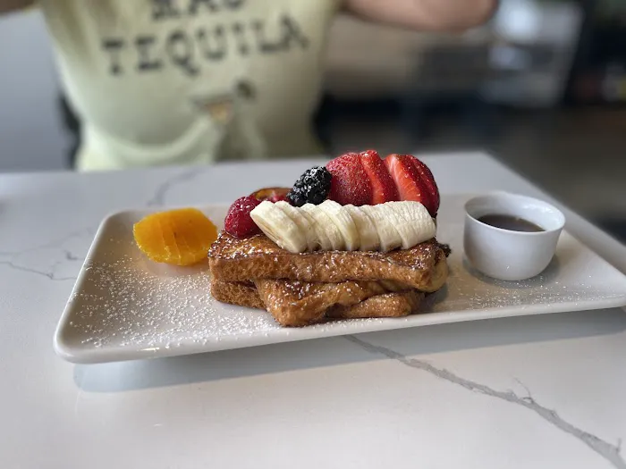 Don Roque Garage Picture 2