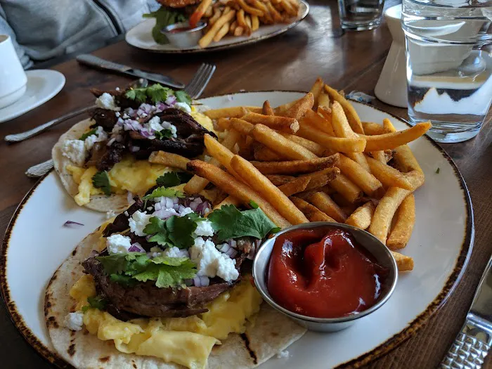 Fin & Brew Picture 10