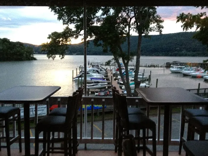 Harbor at Charles Point Picture 3