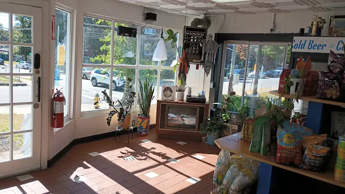 Benny’s Brown Bag Picture 4