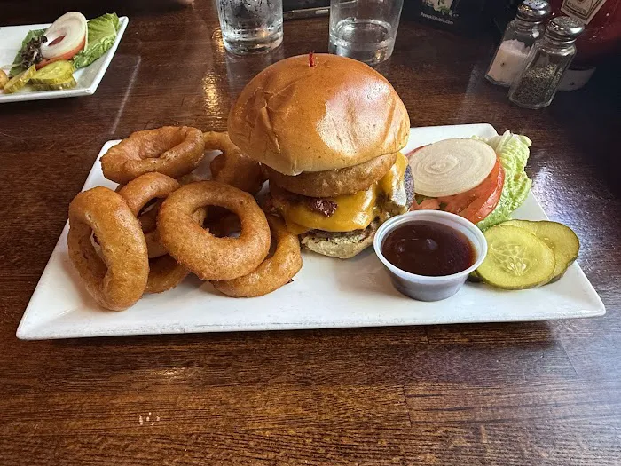 Peekskill Public Bar & Grill Picture 6