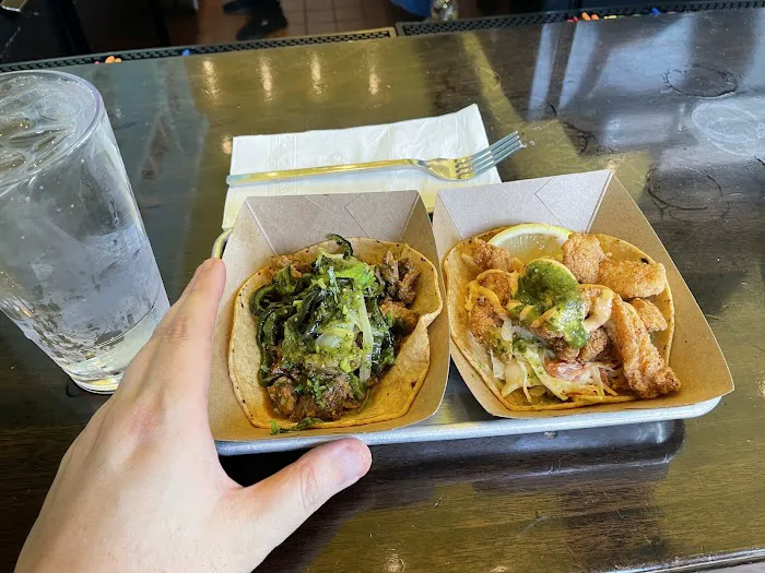 Taco Dive Bar Picture 3