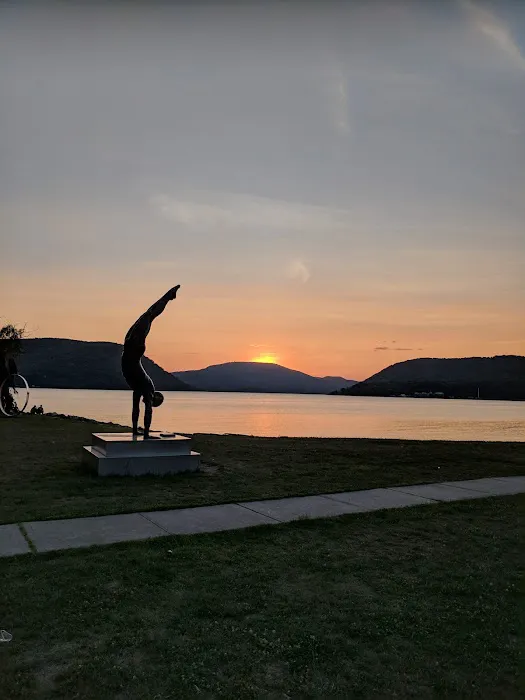 Taco Dive Bar Picture 4