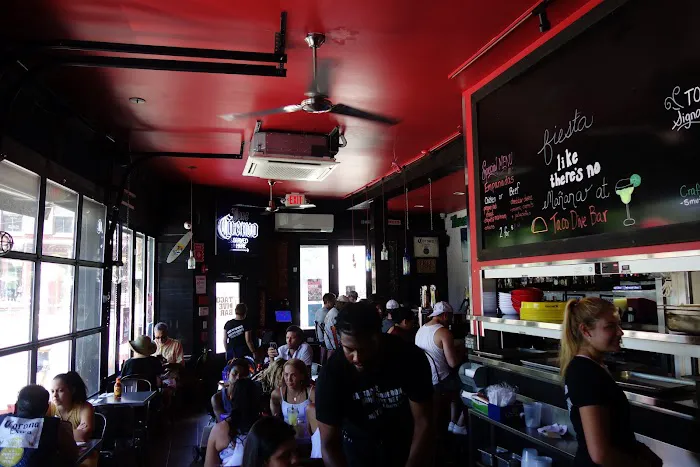 Taco Dive Bar Picture 7