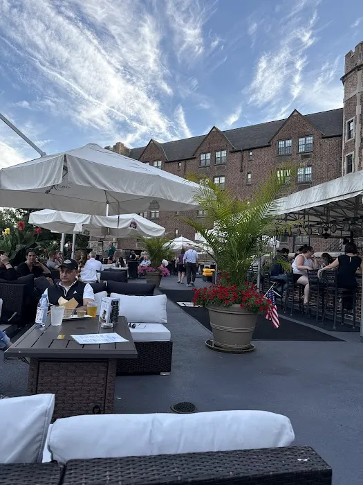 Zulu Time Rooftop Bar & Lounge Picture 1