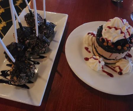 MacArthur's Riverview Restaurant