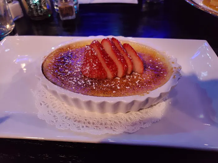 Storm King Lounge and Fare Picture 2