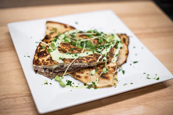 Storm King Lounge and Fare Picture 6