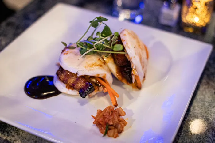 Storm King Lounge and Fare Picture 8