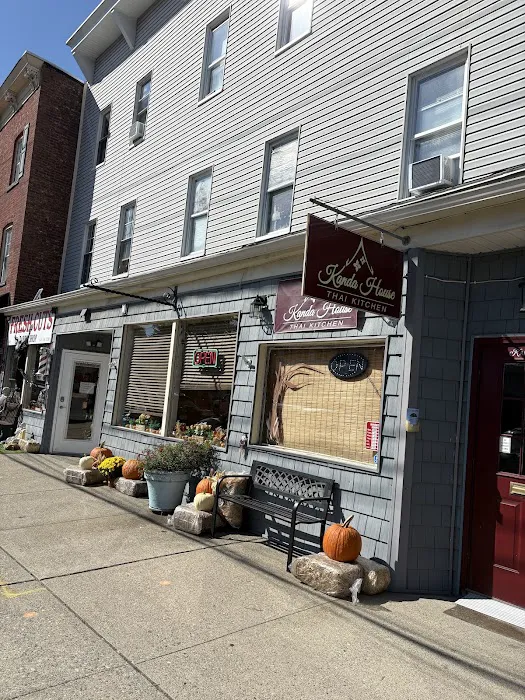 Kanda House thai kitchen Picture 2