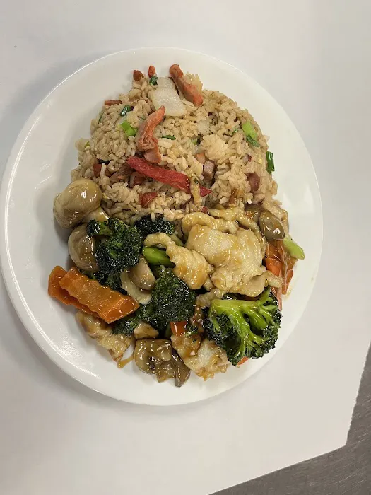 K&W Peking House Picture 1