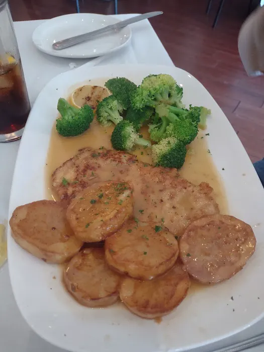 Leo's Italian Restaurant & Pizzeria Cornwall Picture 4