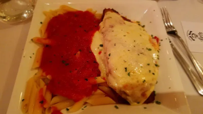 Leo's Italian Restaurant & Pizzeria Cornwall Picture 1