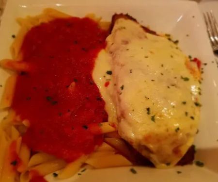 Leo's Italian Restaurant & Pizzeria Cornwall