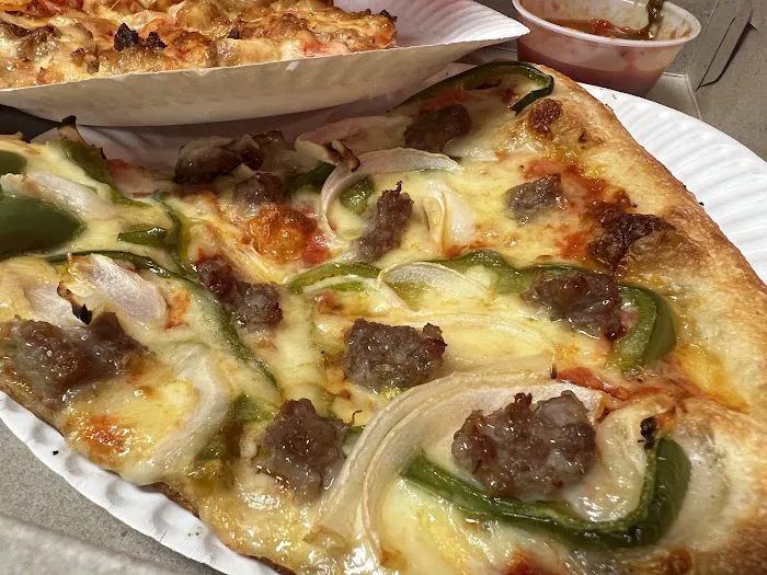 Tosco's Pizzeria New Windsor Picture 3