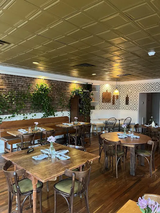 Burke's Tavern Picture 10