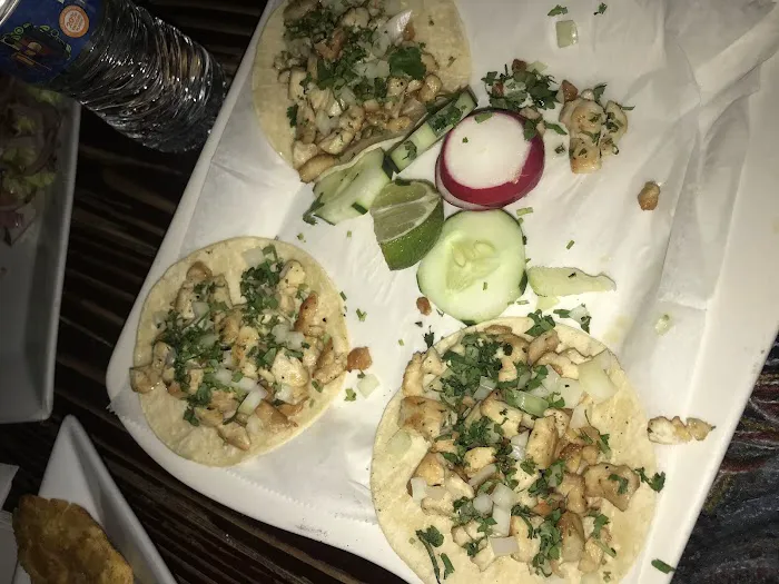 Alondras Bar And Lounge Picture 5