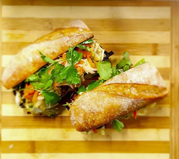 RocketFuel Wings Picture 3