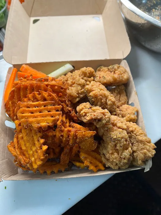 RocketFuel Wings Picture 5