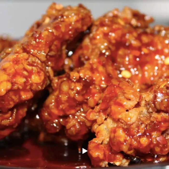 Uncle Willie's Wings Picture 3