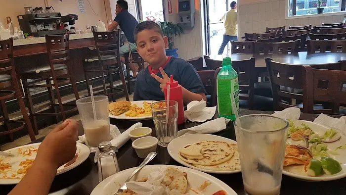 EL SALVADOREÑO CAFE RESTAURANT LLC Picture 10