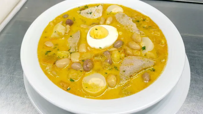 Pancito Caliente - Buffet Criollo Don Miguel - Comida y Pan Ecuatoriano Picture 7