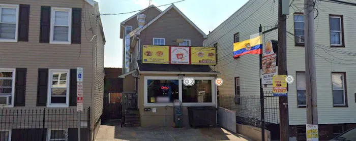 Pancito Caliente - Buffet Criollo Don Miguel - Comida y Pan Ecuatoriano Picture 9