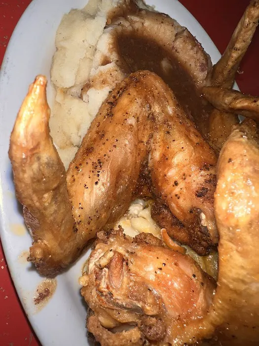 Tastey's Gail's Southern Style Soul Food Picture 2