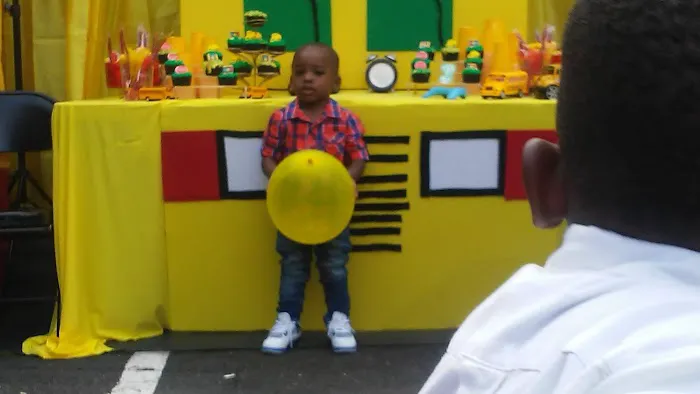 Elons Caribbean Restaurant Picture 5