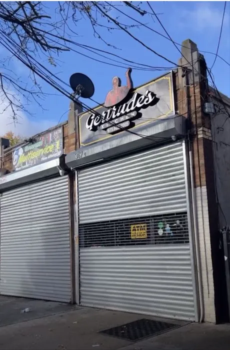 Gertrude’s kitchen Picture 1