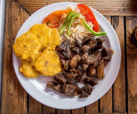 Manger Lakay chez adou