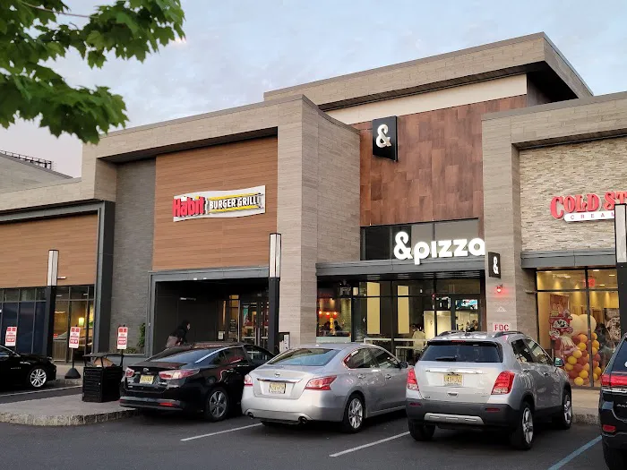Habit Burger & Grill Picture 3