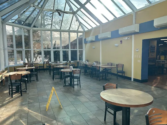 Cougars Den - Kean University Picture 5