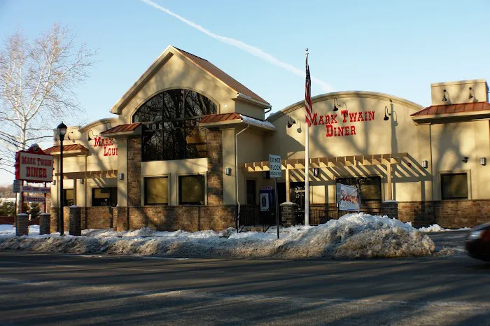 Mark Twain Diner & Restaurant Picture 2