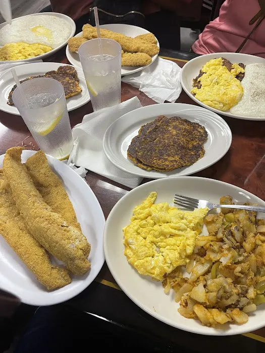 Herb's Diner Picture 6