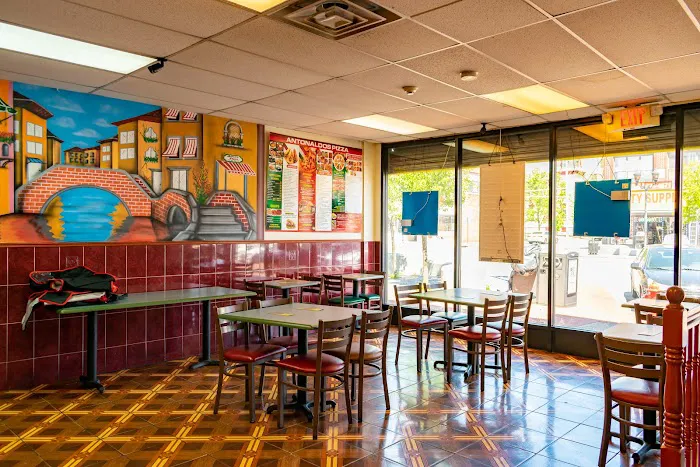 Antonaldo's Pizza Picture 6