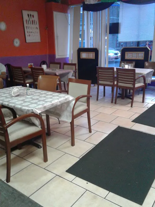 La Rosa Mexicana Picture 8