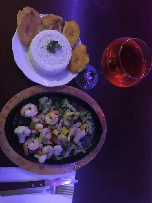 Cantera Latina Restaurant Picture 2