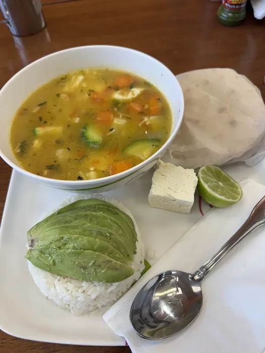 Pupuseria Isabel Corp Picture 1