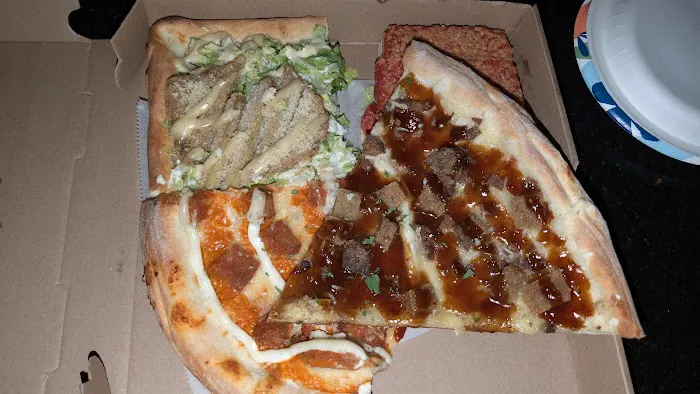 THAT PIZZA PLACE IN LEVITTOWN Picture 3