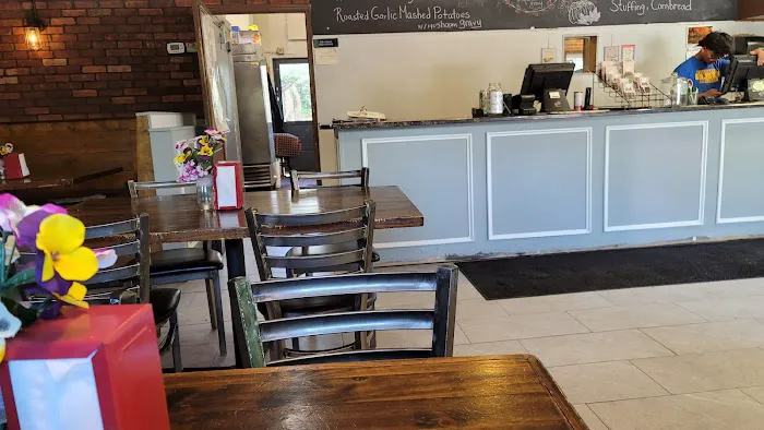 THAT PIZZA PLACE IN LEVITTOWN Picture 1